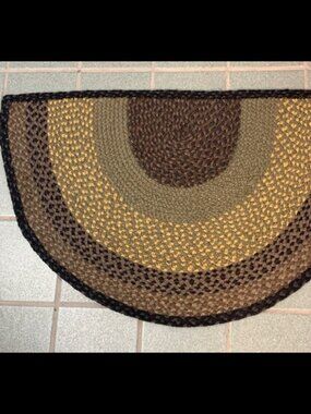 Black, Charcoal, Golden Brown Braided 24 x 39 Rug Slice